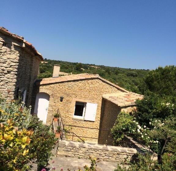 سوییت با چشم‌انداز کوه, La Borie En Provence