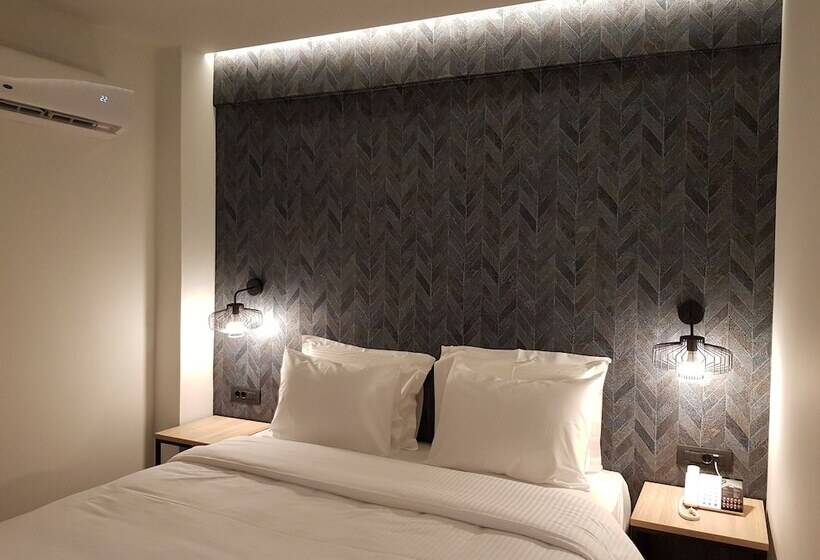 Quarto Estandar, Athens Coast