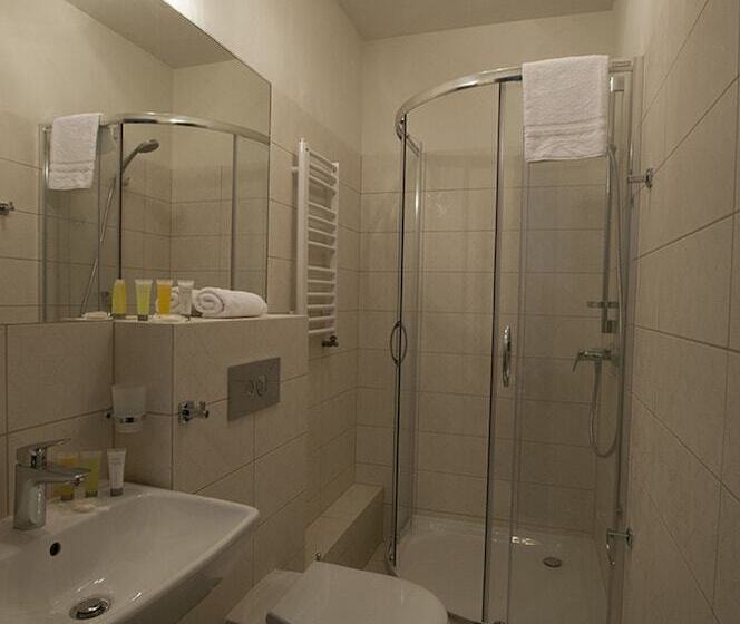 اتاق اکونومی, Liberum Residence Old Town