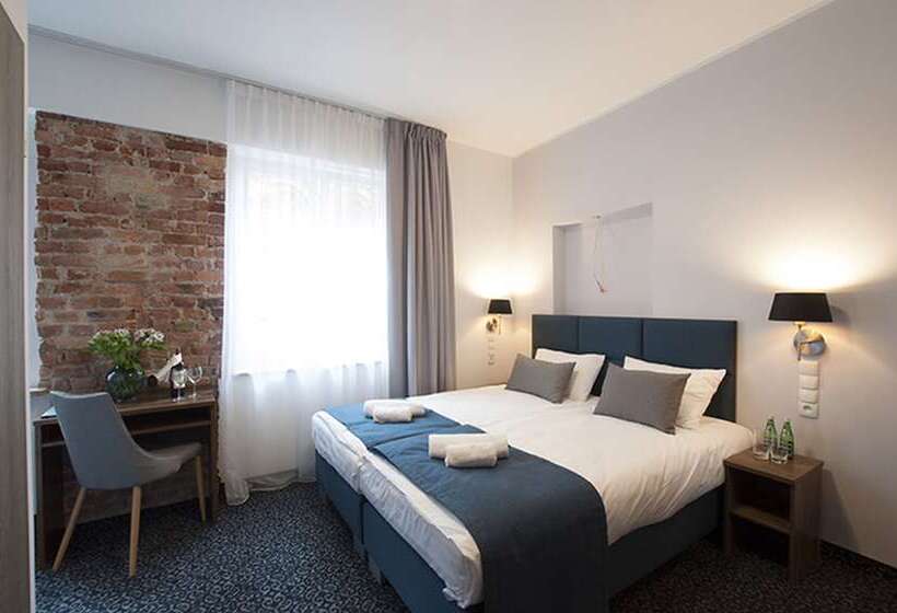اتاق استاندارد سه نفره, Liberum Residence Old Town