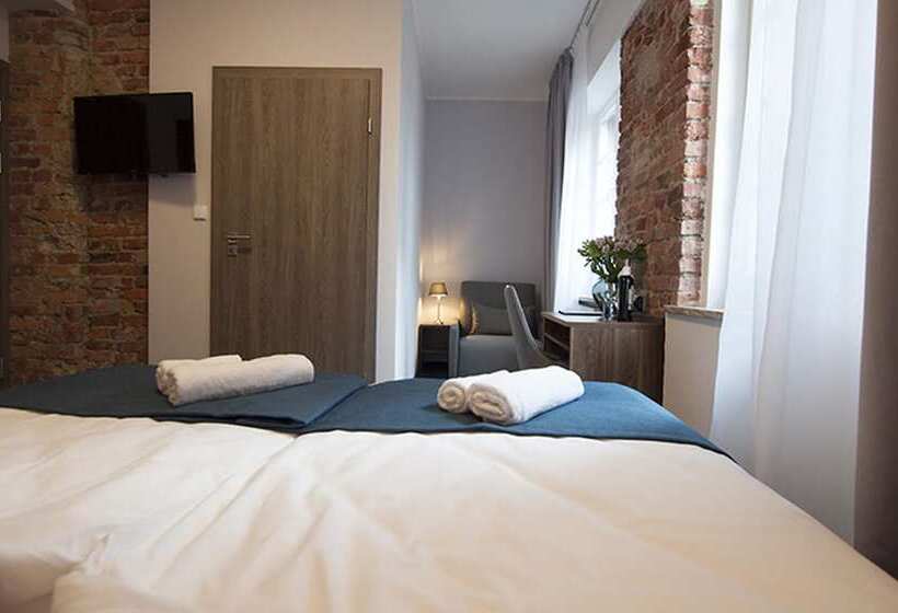 اتاق استاندارد سه نفره, Liberum Residence Old Town