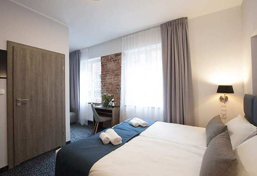 اتاق استاندارد سه نفره, Liberum Residence Old Town