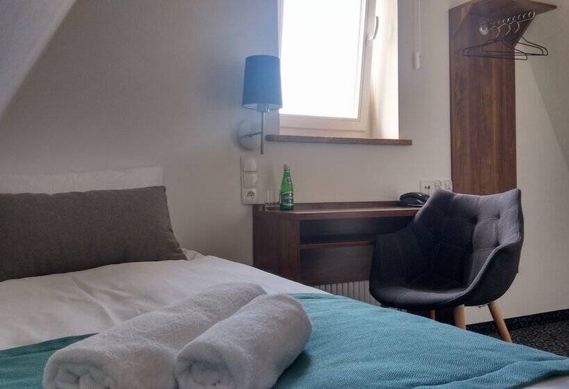 اتاق اکونومی, Liberum Residence Old Town