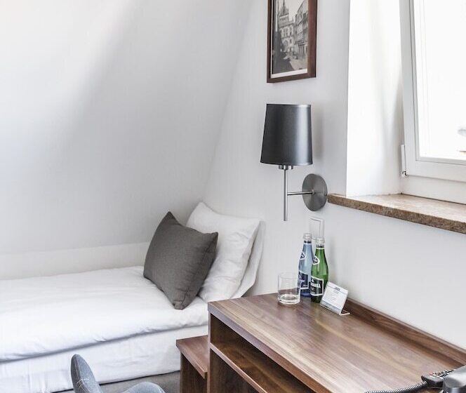 اتاق اکونومی, Liberum Residence Old Town