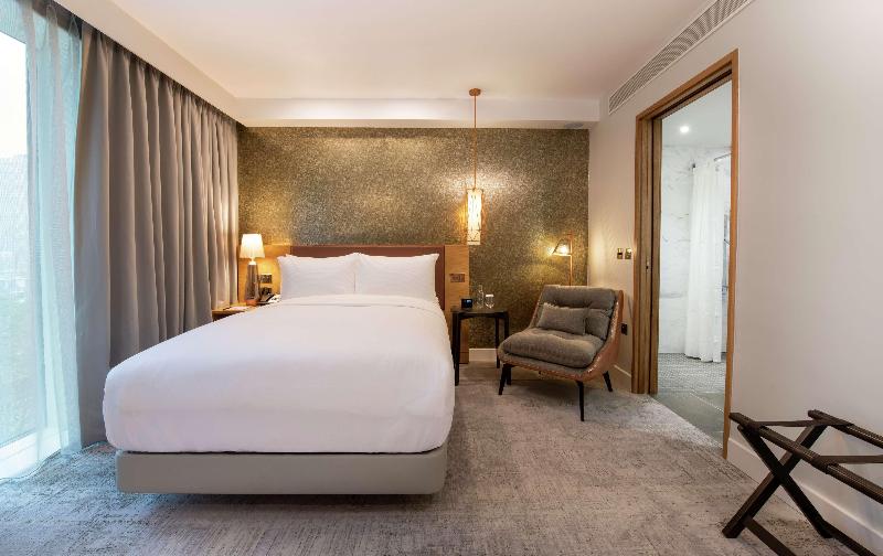 Стандартный Номер Кровать Кинг, Lincoln Plaza London, Curio Collection By Hilton