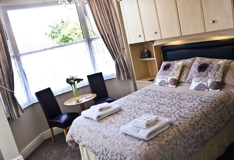 Номер Стандарт, Linroy Guest House