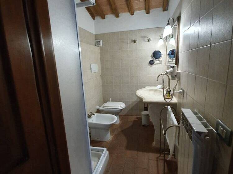 اتاق استاندارد اینتریور, Vin Hotel   Wine Resort And Agriturismo Montieri
