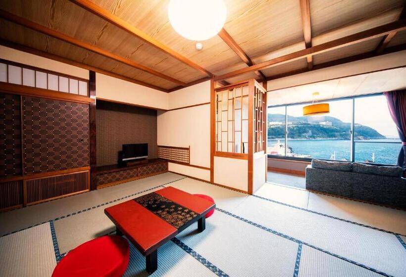 ファミリールーム, Inatori Akao