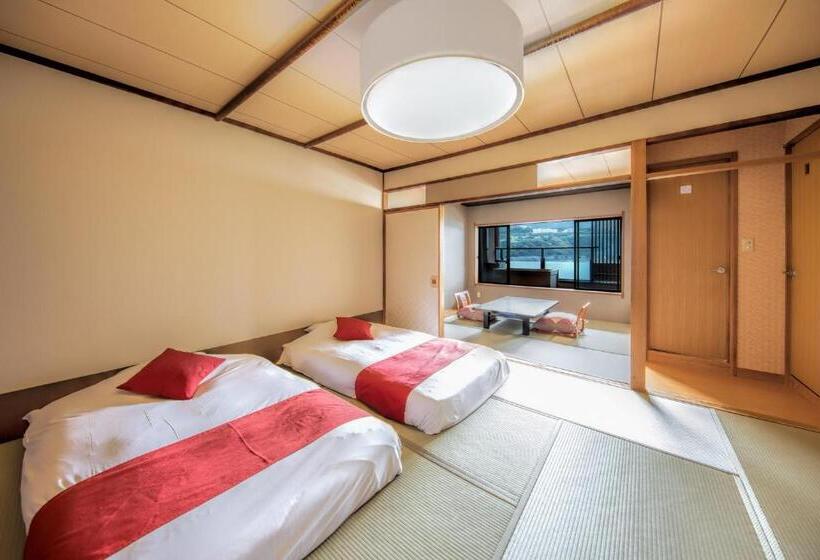 スタンダード４人部屋, Inatori Akao