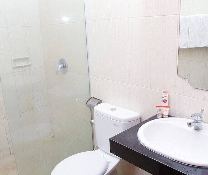 سوییت لوکس, Reddoorz At Hotel Gajah Mada Palu