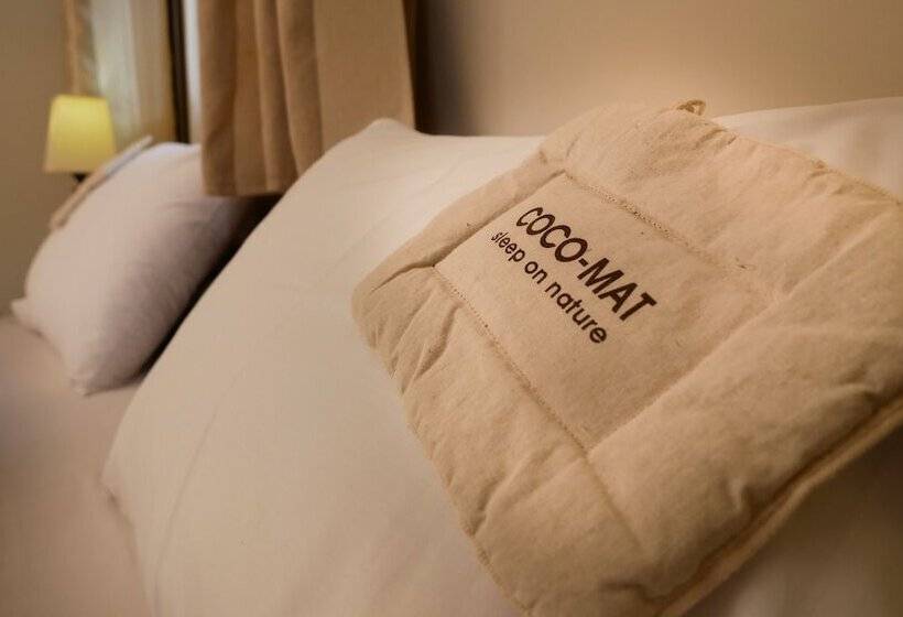 Трехместный Номер Deluxe, Rodovoli