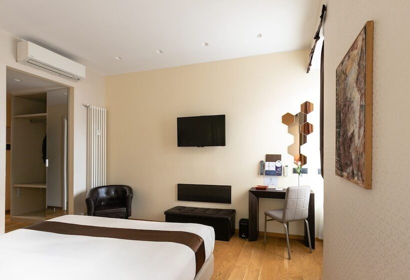 اتاق سوپریور, Aiello Rooms San Babila