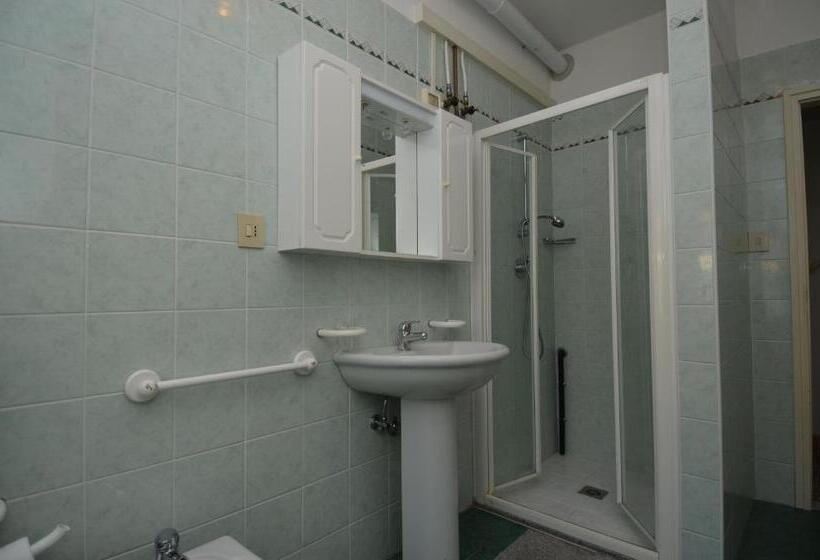 Апартаменты 2 Спальни, Residence Villa Laura