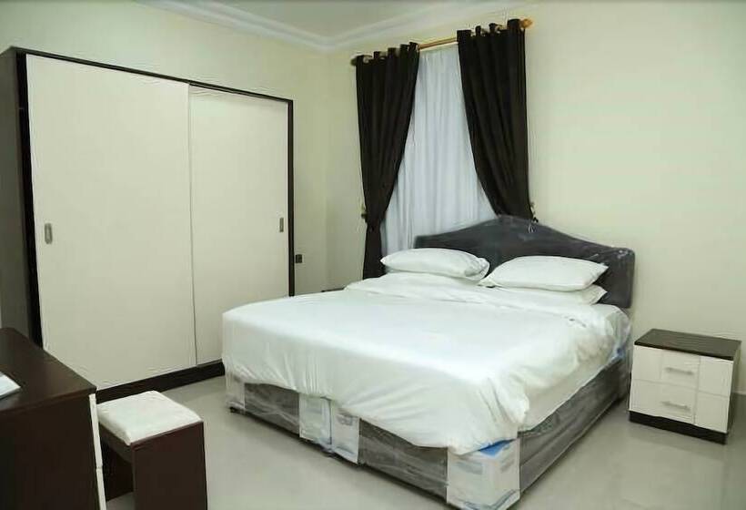 Апартаменты 2 Спальни, Golden Seasons Furnished Apartments 5