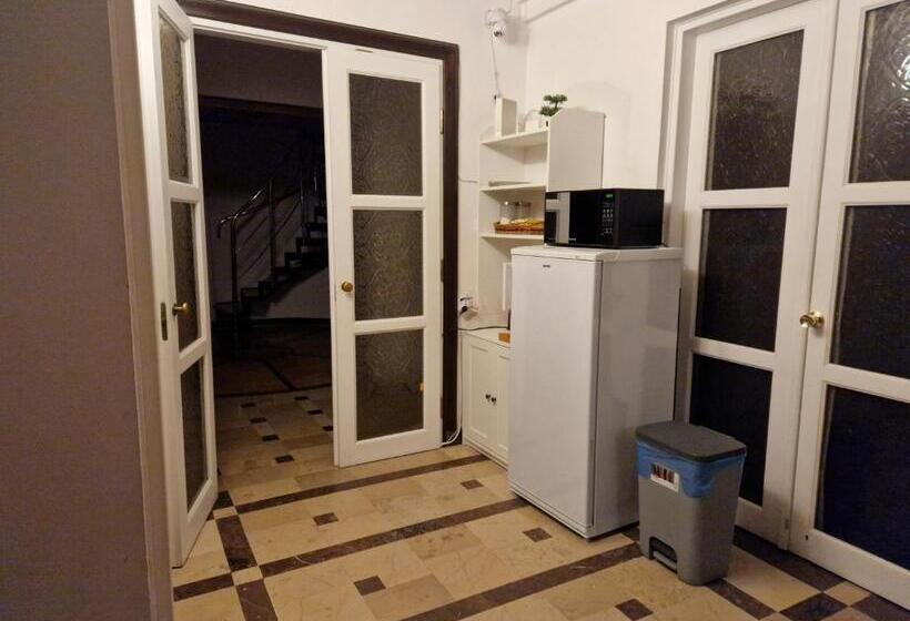 Номер Стандарт Трехместный, Green Wood Apartament Stara Ochota