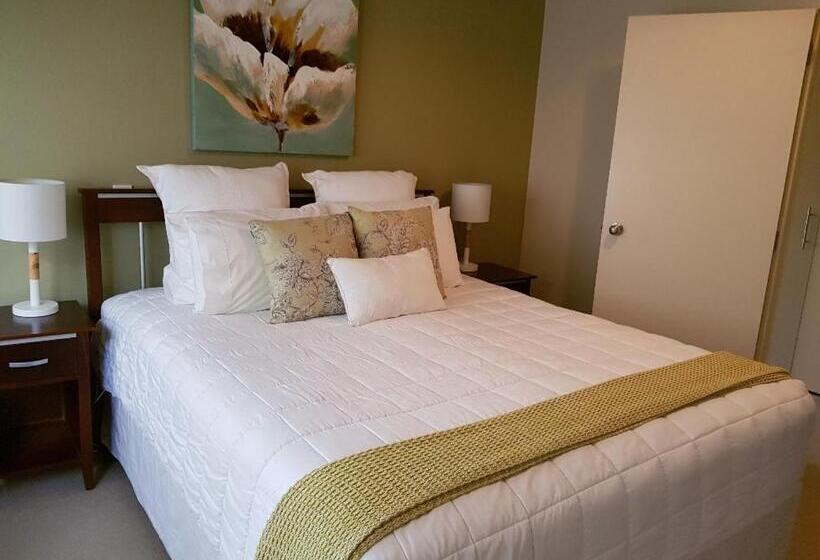 Апартаменты 2 Спальни, Ocean Breeze Resort Pauanui
