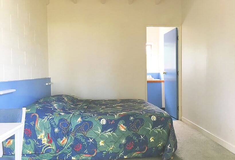 Номер Стандарт, Martinborough Motel