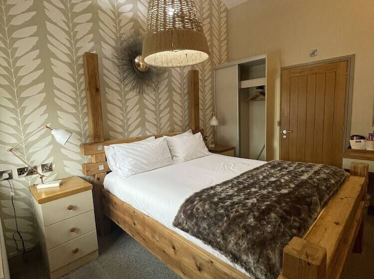 Номер Deluxe, The Wheatsheaf Inn