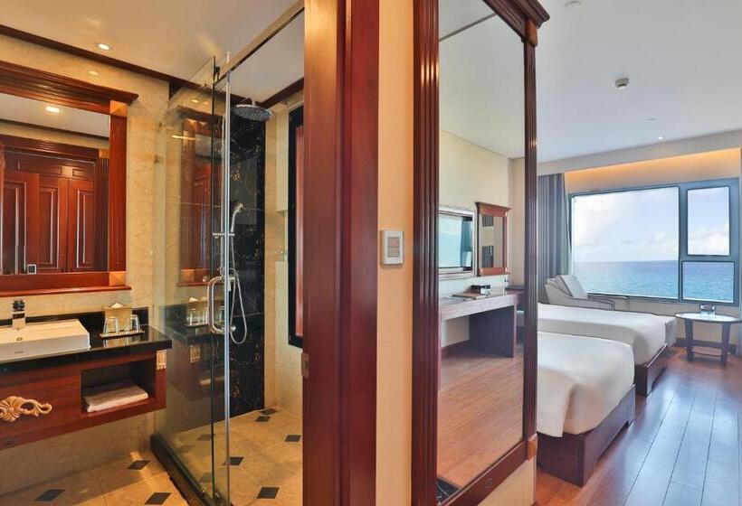 اتاق لوکس با چشم‌انداز دریا, Dlg Hotel Danang