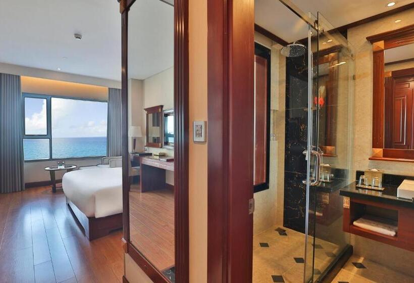 اتاق لوکس با چشم‌انداز دریا, Dlg Hotel Danang
