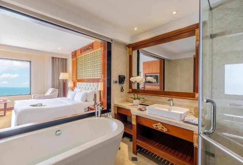 اتاق پرمیوم با چشم‌انداز دریا, Dlg Hotel Danang