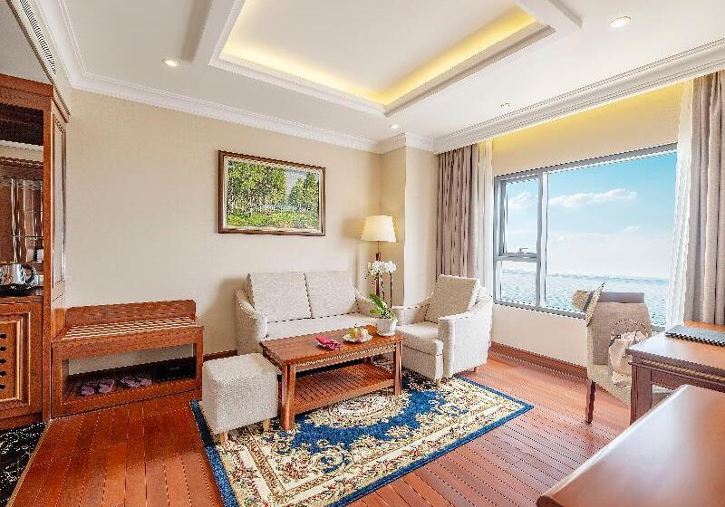 سوییت جونیور با چشم‌انداز دریا, Dlg Hotel Danang
