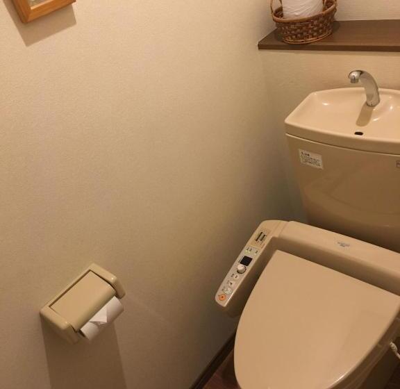 اتاق خانوادگی با سرویس بهداشتی مشترک, Ryokan Tanakaya