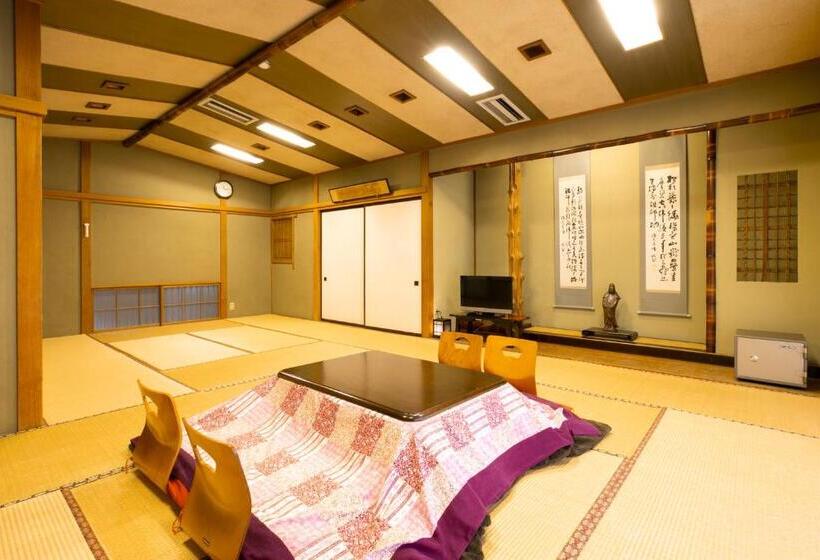 اتاق خانوادگی با سرویس بهداشتی مشترک, Ryokan Tanakaya