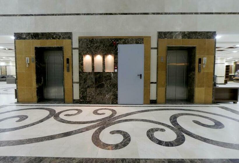 اتاق استاندارد سه نفره, Snood Alazama