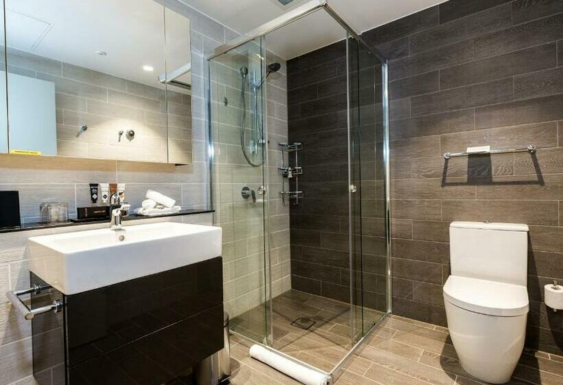 스탠다드 스튜디오 (전망), The Branksome Hotel & Residences