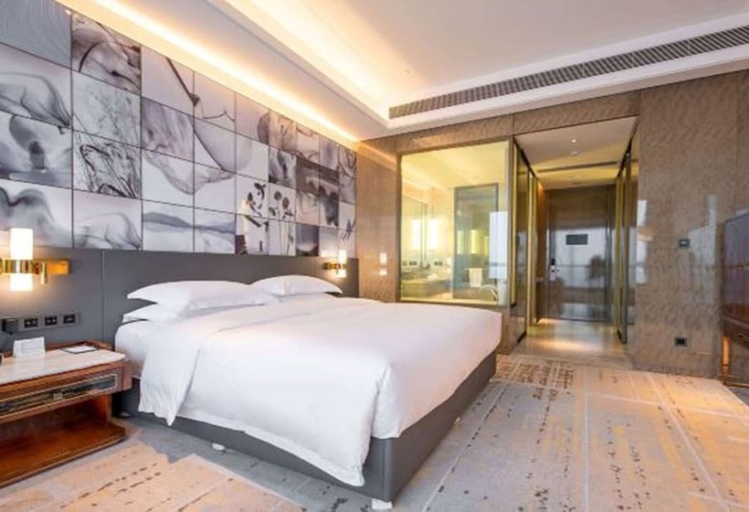 Номер Superior, Wyndham Grand Suzhou Fenhu