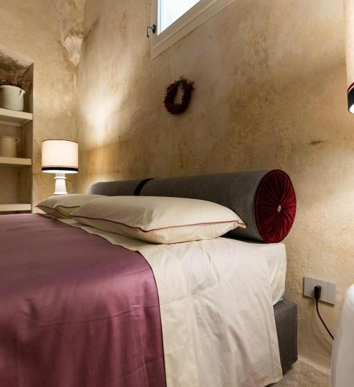 Полулюкс, Relais Monastero Santa Teresa  Albergo Diffuso