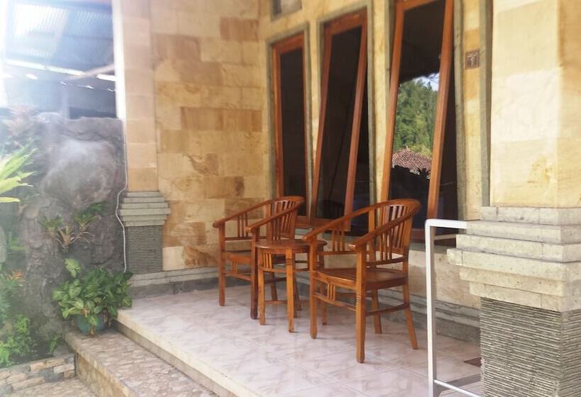 디럭스 트리플 룸, Segara Hotel And Restaurant