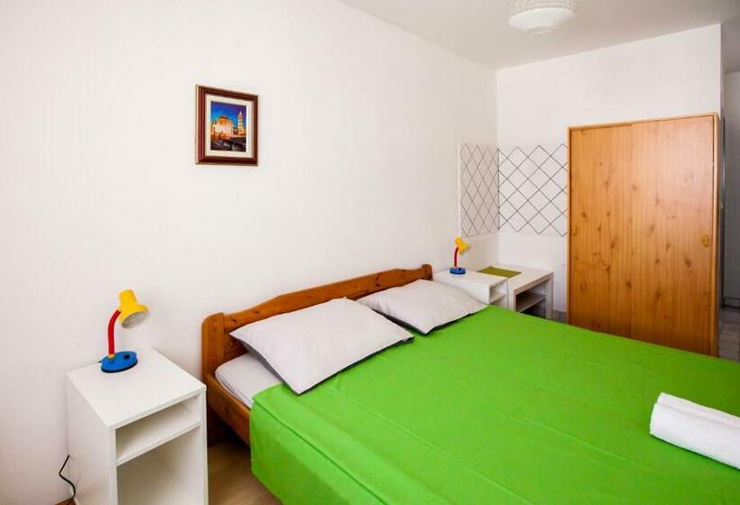 Номер Стандарт, Friendly People's Guest House