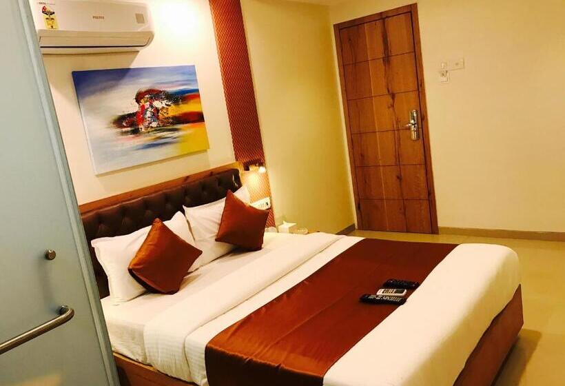 Номер Deluxe, Grandeur Near Mumbai International Airport