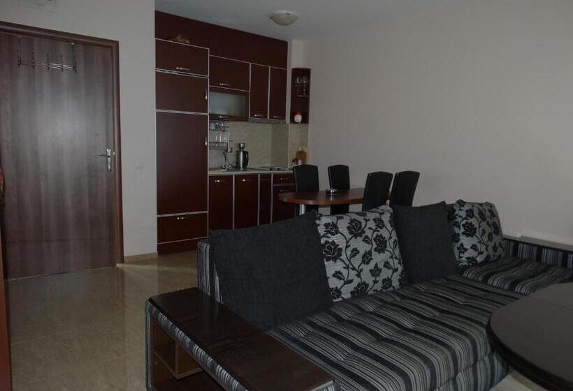 إستوديو قياسى مطل على البحر, Chateau Del Marina Apart Complex