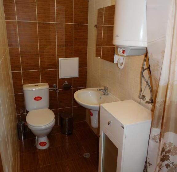 إستديو قياسى مطل على الحديقة, Chateau Del Marina Apart Complex