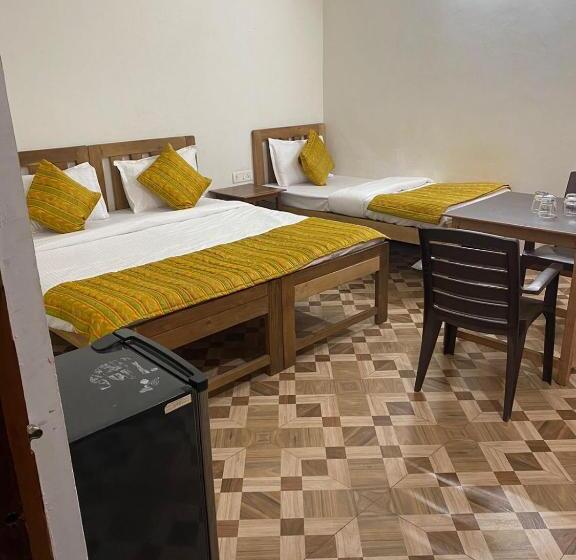 Quarto Triplo Superior, Calangute Beach Palms