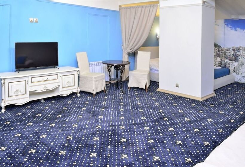 اتاق سوپریور سه تخته, Spa Hotel Ingerburgskiy