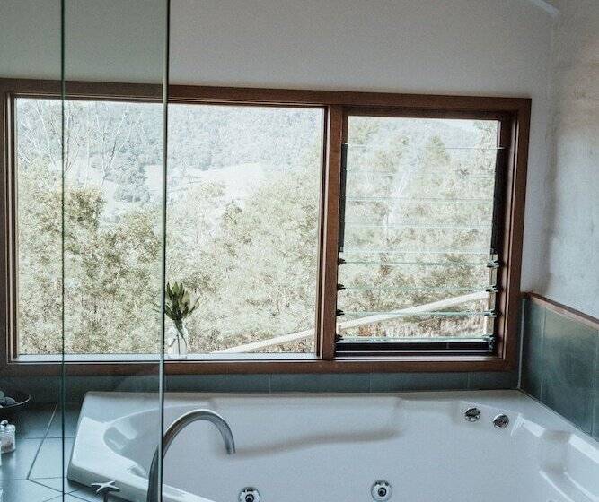 오두막, Kangaroo Ridge Retreat