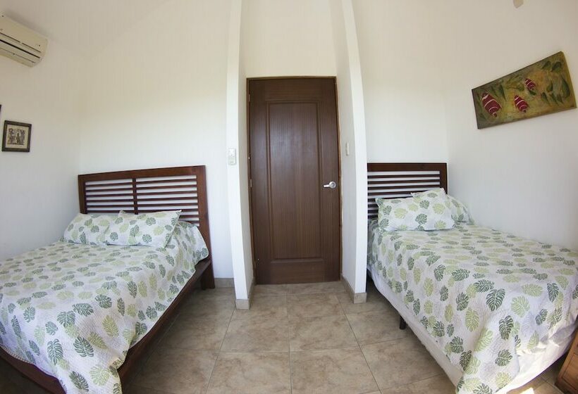 ویلا دلوکس 3 خوابه, Luxury Villas Monterrico