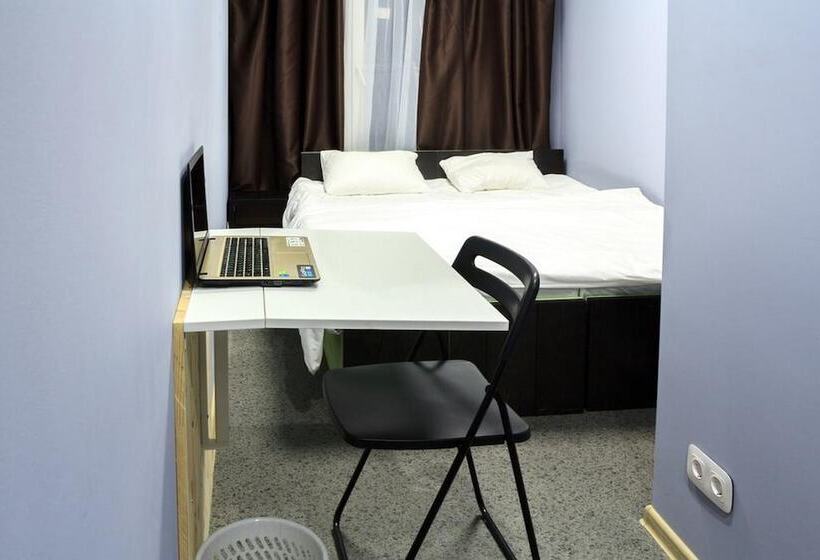 Quarto Estandar, Quantroom