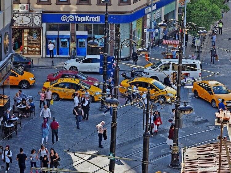 Standard Triple Room, Sirkeci Gar
