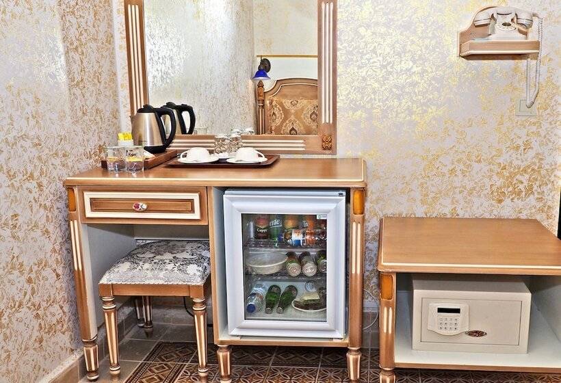 Standard Triple Room, Sirkeci Gar