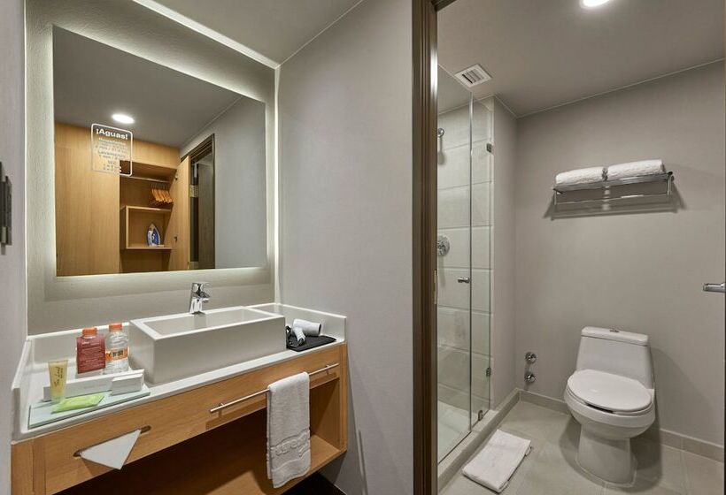 Люкс, City Express Suites By Marriott Cancún Aeropuerto
