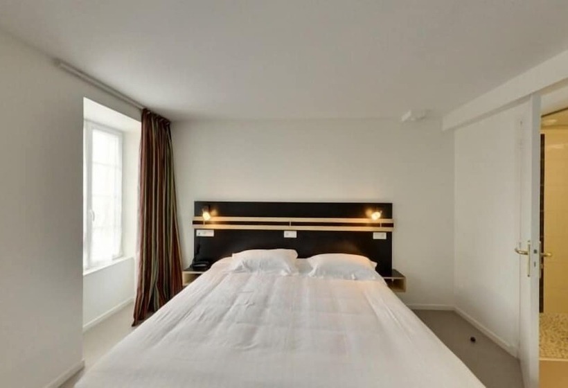 Номер Стандарт, Auberge De La Xaintrie