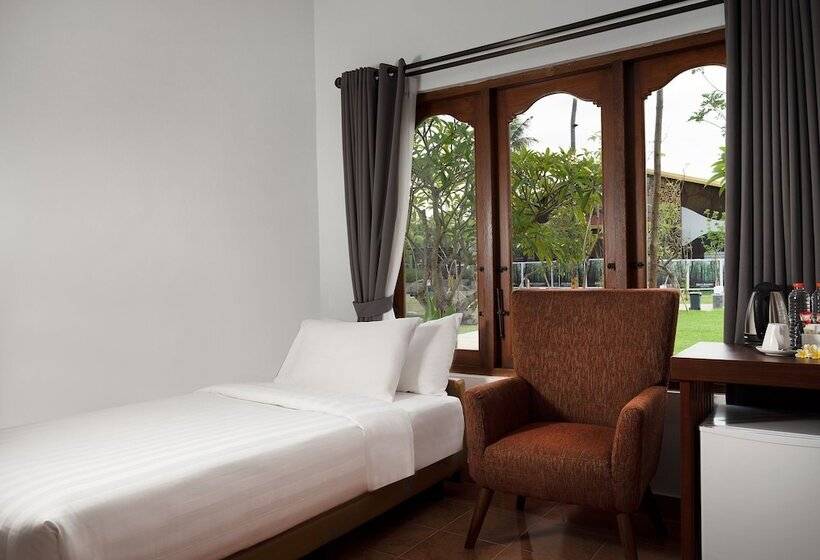 بانگلوی استاندارد, Brits Resort Lovina