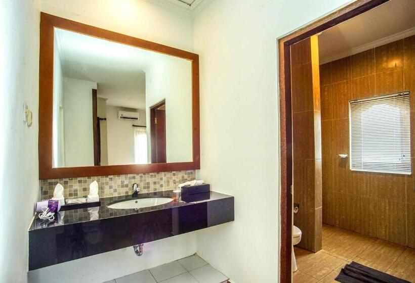 بانگلوی استاندارد, Brits Resort Lovina