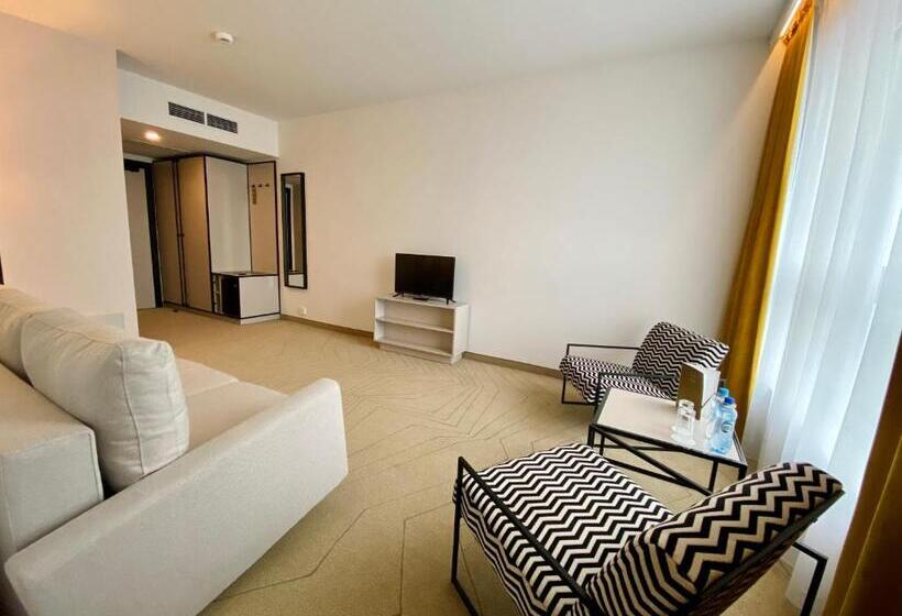 Студия Стандарт, Arche Hotel Krakowska