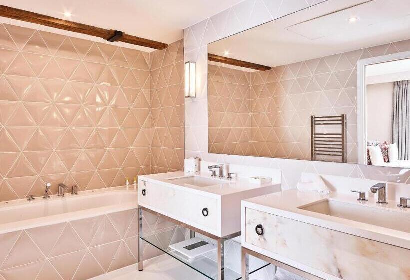 Полулюкс с Балконом, Chais Monnet & Spa